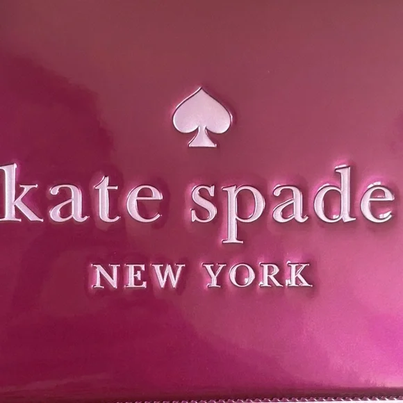 NWT Kate Spade Oh Snap Camera Bag Crossbody Dark Raspberry Patent Leather - Picture 4 of 10